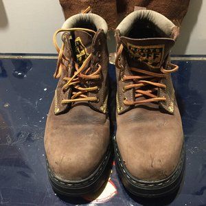 ROOTS TUFF LEATHER BOOTS SIZE 7